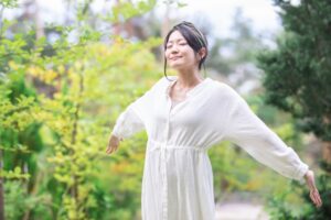 惑星が順行に！婚活に追い風が吹く時期と開運アクション4つ